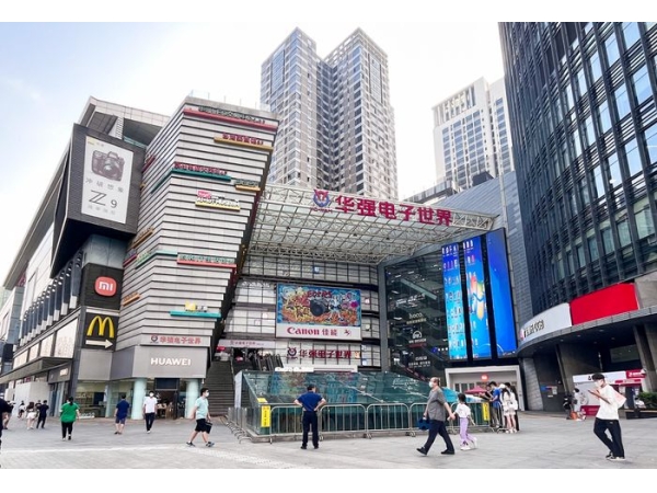 Used Phone Recycling Prices Soared 10 Times? Huaqiangbei Sellers Say: Too Late, the Hype Is Over